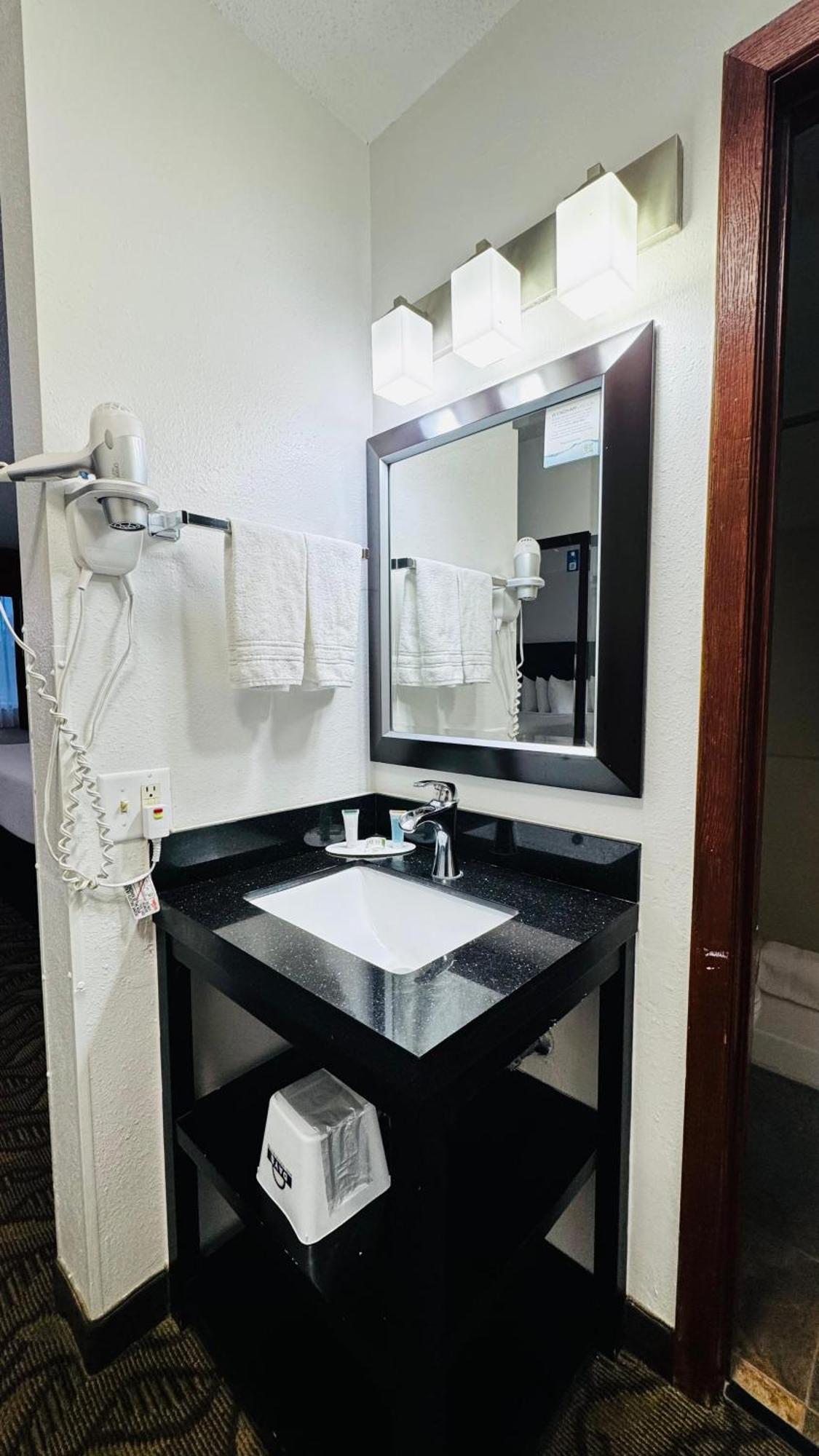Days Inn By Wyndham North Platte Esterno foto
